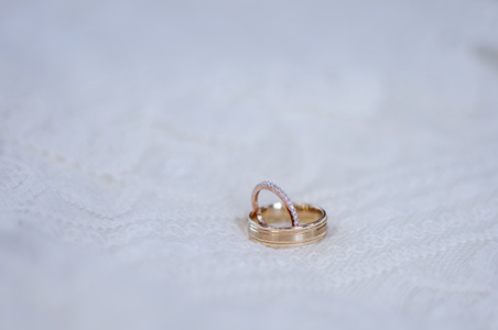 メレダイヤの結婚指輪とは？人気な理由とメリット・デメリット