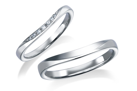 ダイヤモンドの結婚指輪の費用相場・注目のデザインや注意点を紹介